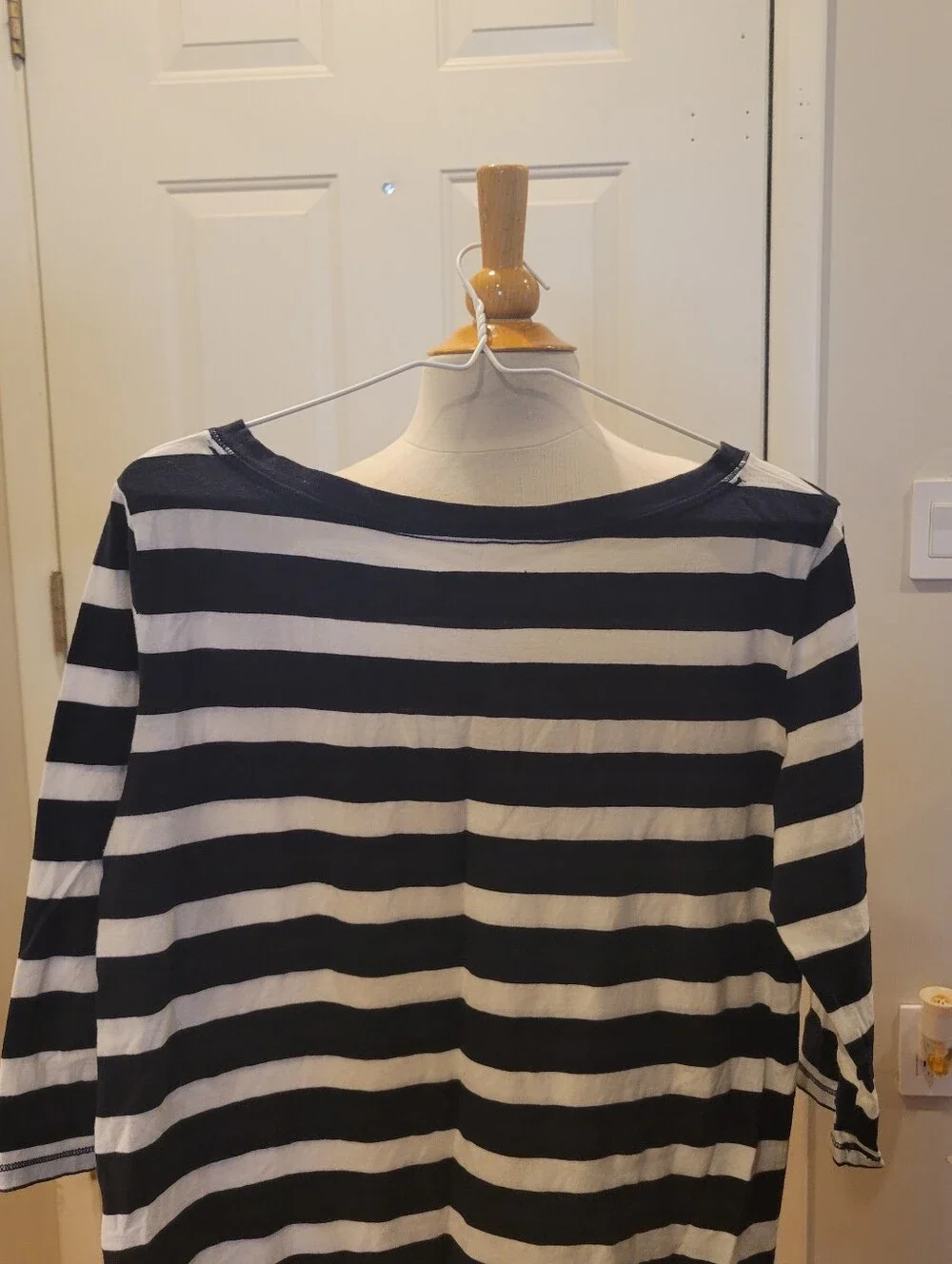 👜EUC~ Hollister Navy & White Striped Boatneck 3/4